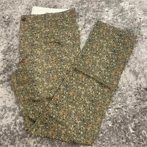 Levi’s Slim Camo Trouser